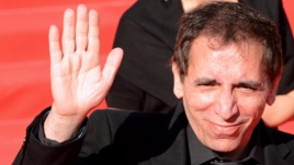 دستور جمع‌آوری جوایز مخملباف از موزه سینما با انتقاداتی روبه‌رو شد