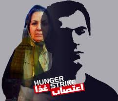 احمد رونقی ملکی می‌گوید همسر و فرزندش همچنان در اعتصاب غذا هستند